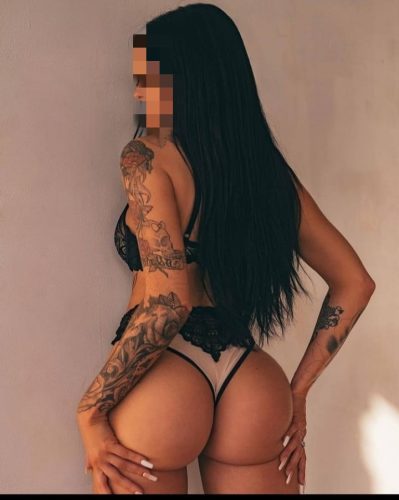 Grup Seks Fantezilerine Açık Beylikduzu Escort Bayan